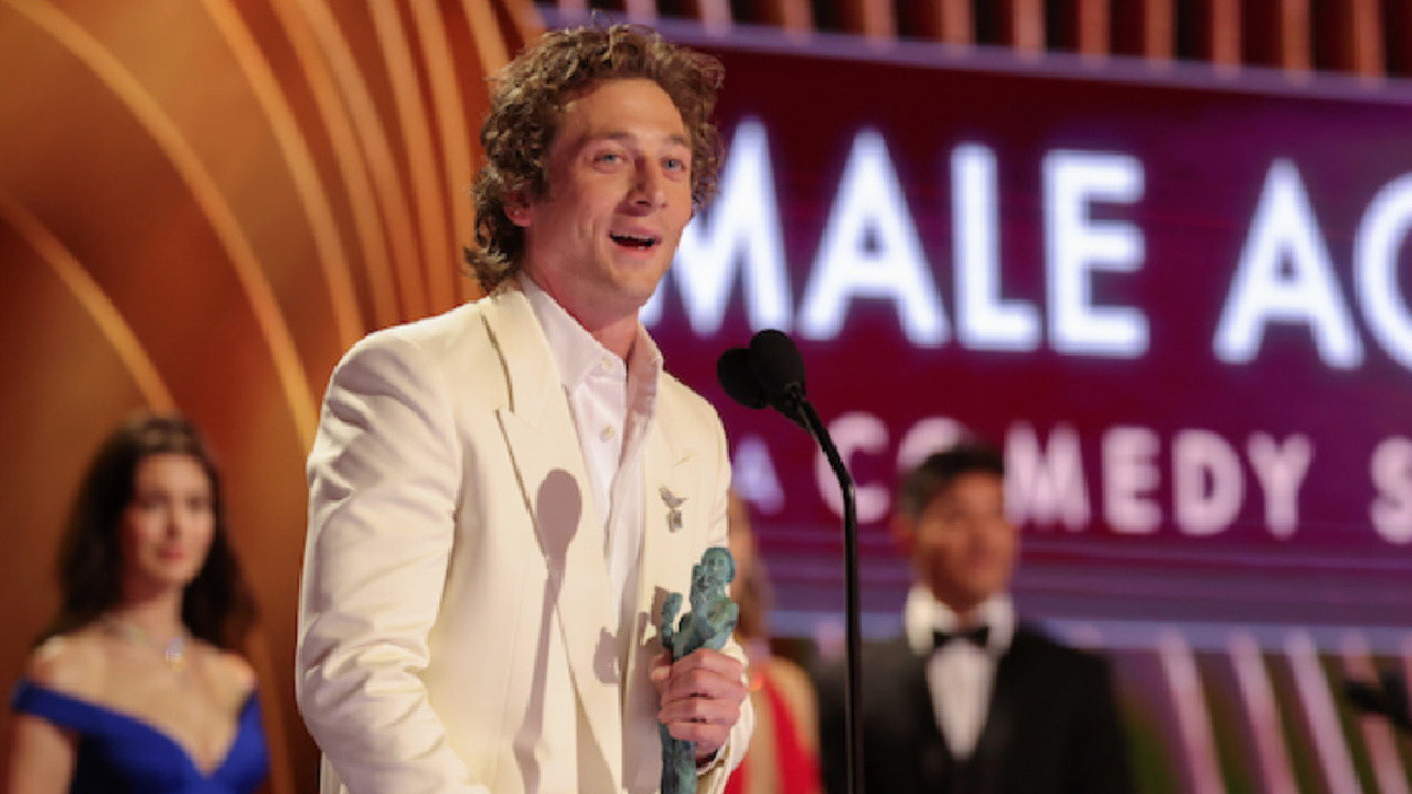 Male Actor in a Comedy Series, Jeremy Allen White, 'The Bear' 30th Screen Actors Guild Awards, Show, Shrine Auditorium, Los Angeles, California, USA - 24 Feb 2024. Credit: Photo by Christopher Polk/Shutterstock for SAG.