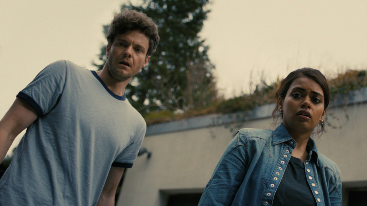 (L to R) Jack Quaid as Josh and Megan Suri as Kat in New Line Cinema’s 'Companion,' a Warner Bros. Pictures release. Photo Credit: Courtesy Warner Bros. Pictures. Copyright: © 2025 Warner Bros. Entertainment Inc. All Rights Reserved.