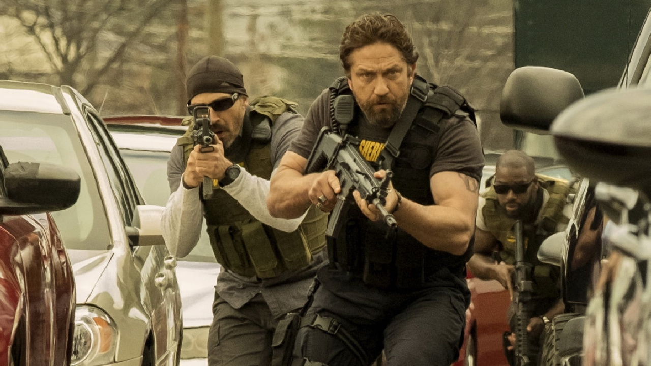 (L to R) Maurice Compte and Gerard Butler in 'Den of Thieves'. Photo: STXfilms.