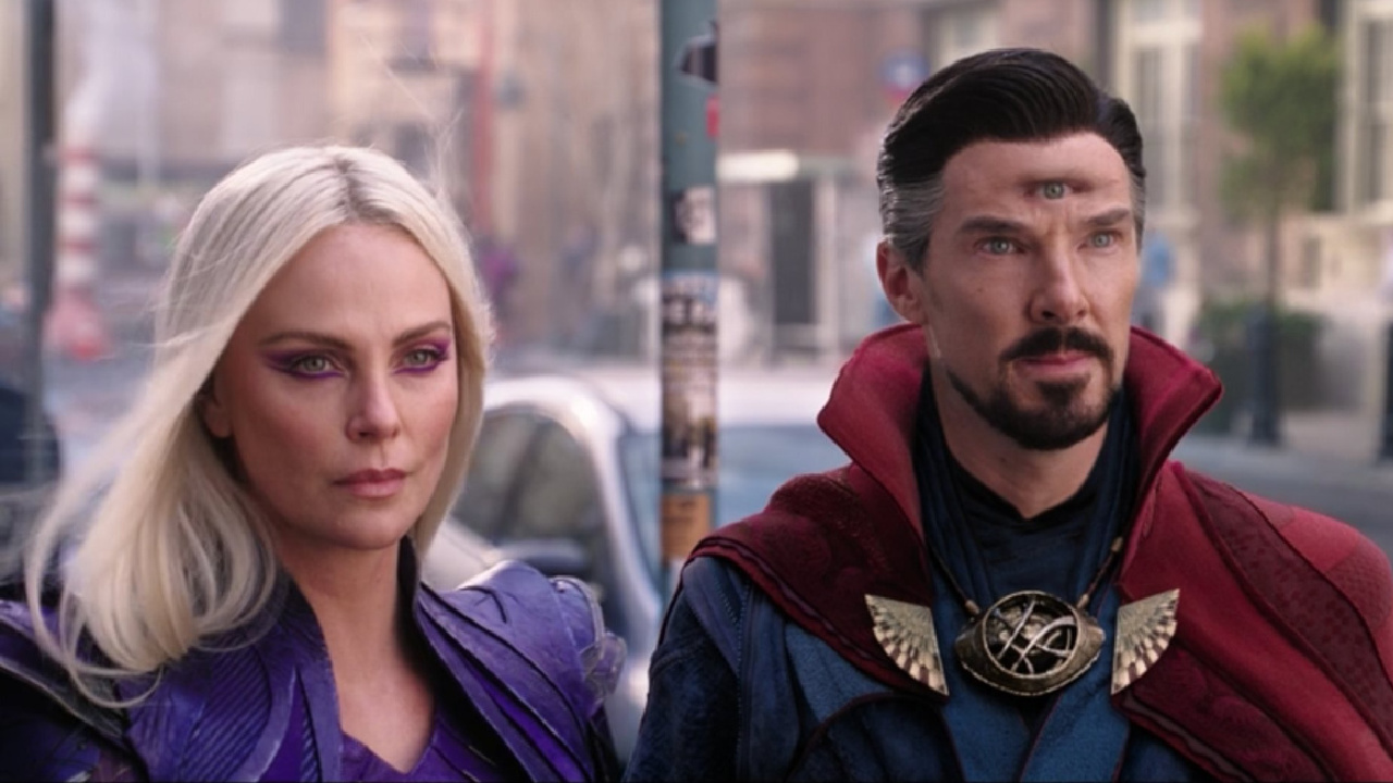 (L to R) Charlize Theron and Benedict Cumberbatch in 'Doctor Strange in the Multiverse of Madness.' Photo: Marvel Studios.