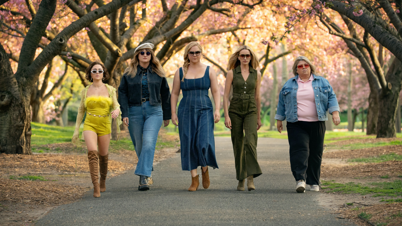 (L to R) Lizze Broadway as Shirley, Jillian Bell as Kate, Amy Schumer as Lainy, Brianne Howey as Megan and Urzila Carlson as Fallon in 'Kinda Pregnant'. Photo: Courtesy of Netflix © 2024.