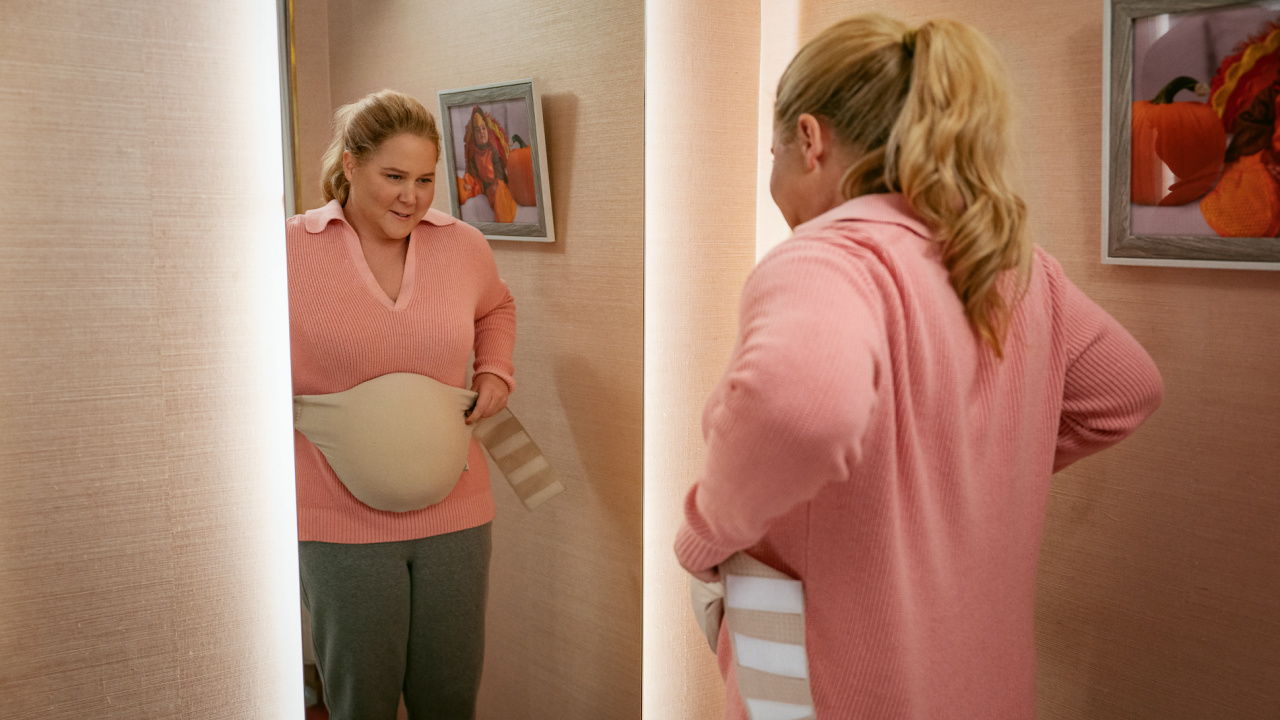 Amy Schumer in 'Kinda Pregnant'. Photo: Netflix.