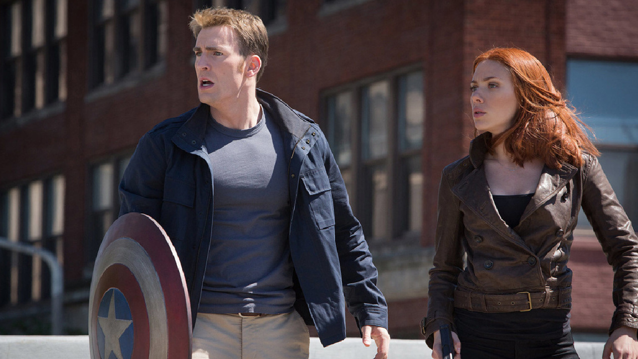 (L to R) Chris Evans and Scarlett Johansson in 'Captain America: The Winter Soldier'. Photo: Marvel Studios.