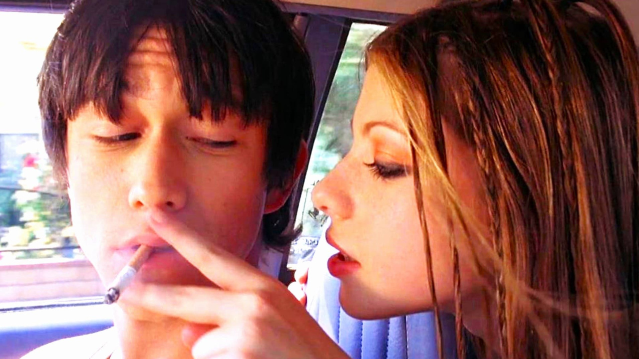 (L TO R) Joseph Gordon-Levitt dan Michelle Trachtenberg di 'Mysterious Skin'. Foto: Film Fortissimo.