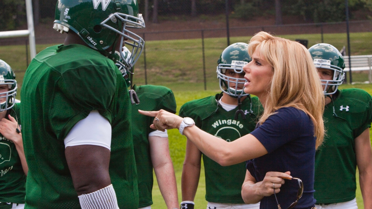 (L to R) Quinton Aaron and Sandra Bullock in 'The Blind Side.' Photo: Warner Bros. Pictures.