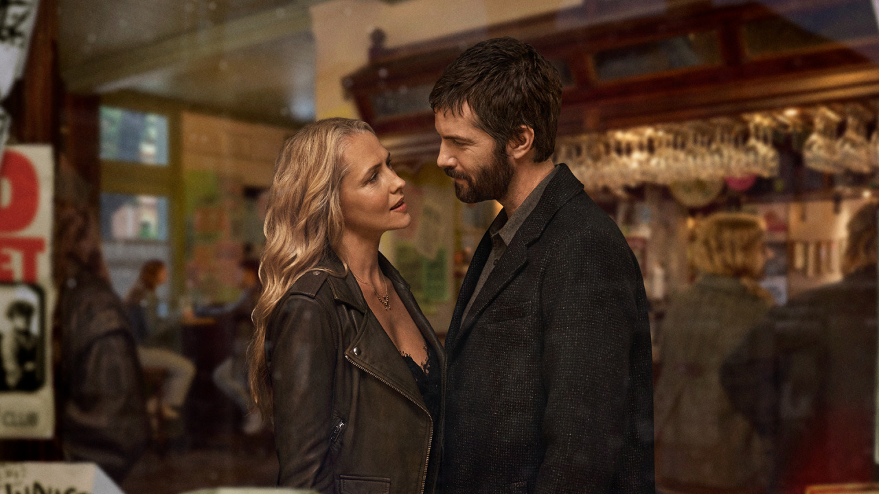 (L ke R) Teresa Palmer dan Jim Sturgess di 'Mix Tape'. Foto: R&C/PMK.