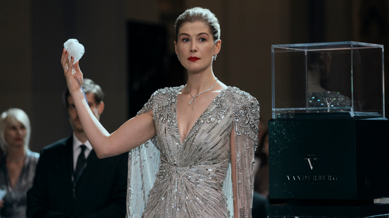 Rosamund Pike as Veronika in 'Now You See Me: Now You Don’t'. Photo Credit: Katalin Vermes.
