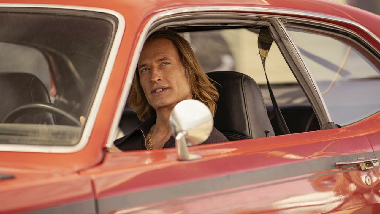 Josh Holloway as Jim Ellis in 'Duster.' Photo: James Van Evers/Max.