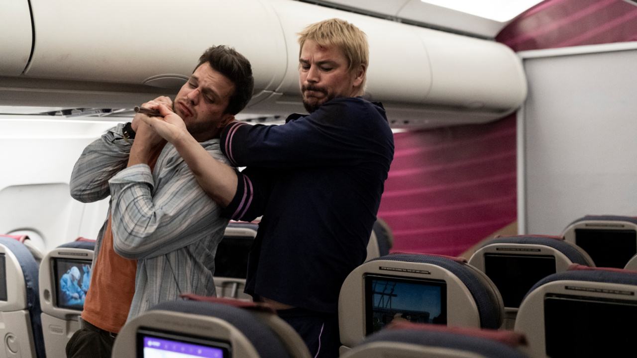 (Right) Josh Hartnett as Lucas Reyes in 'Fight or Flight'. Photo: Vertical.