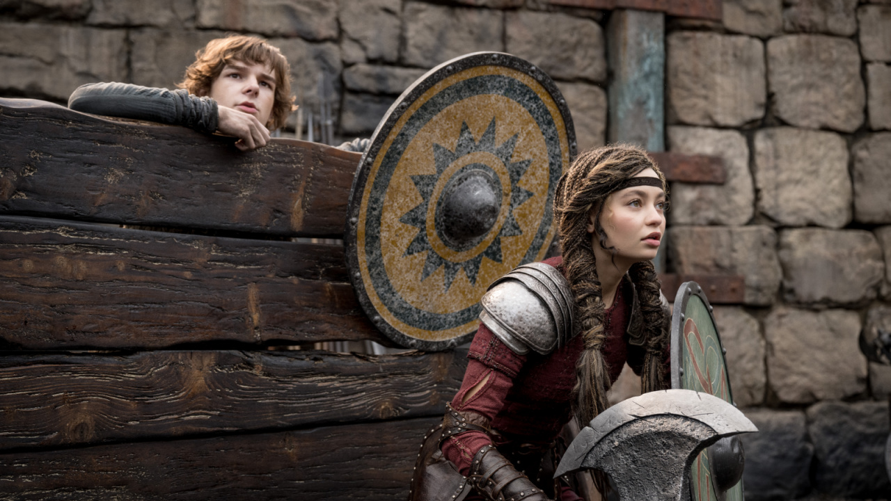 (from left) Hiccup (Mason Thames) and Astrid (Nico Parker) in Universal Pictures’ live-action 'How to Train Your Dragon', written and directed by Dean DeBlois. Photo: Universal Pictures.