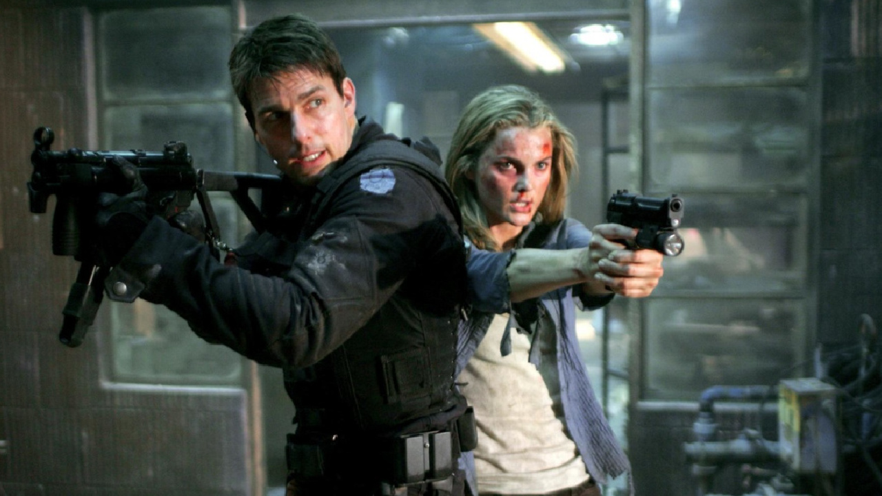 (L to R) Tom Cruise and Keri Russell in 'Mission: Impossible III.' ©2021 Paramount Pictures. All Right Reserved.