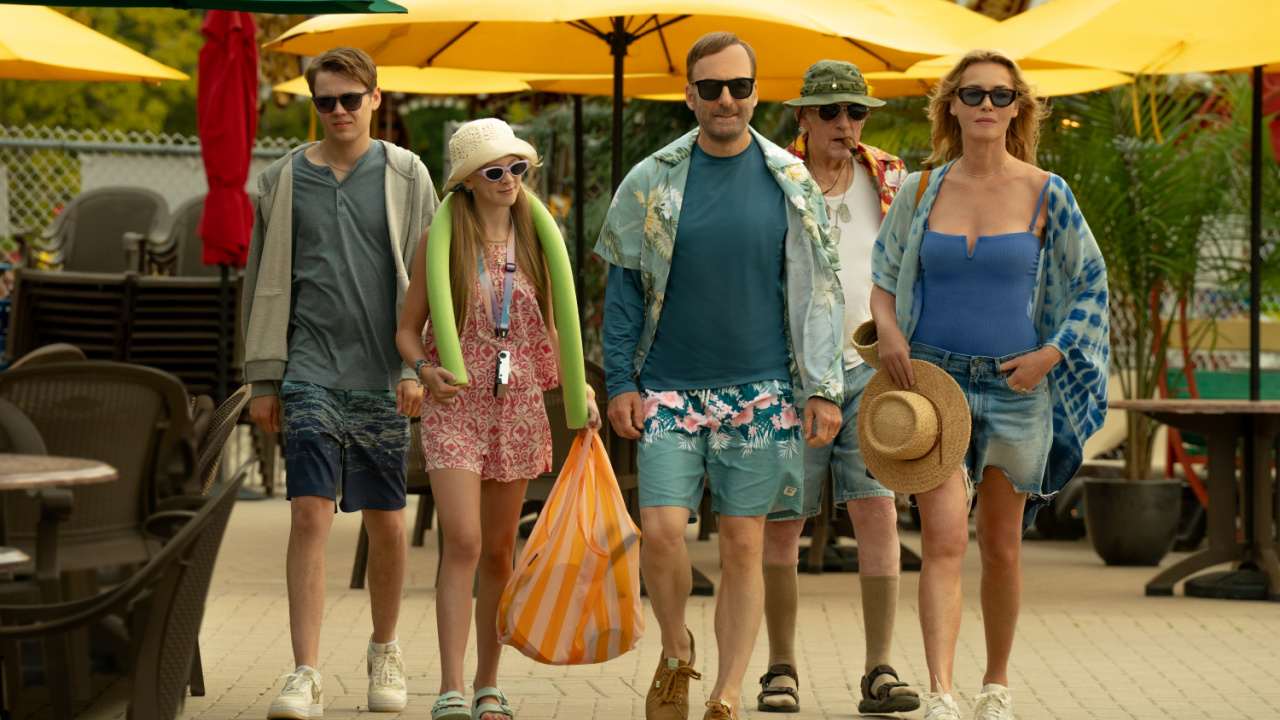(L to R) Brady Mansell (Gage Munroe), Sammy Mansell (Paisley Cadorath), Hutch Mansell (Bob Odenkirk), David Mansell (Christopher Lloyd) and Becca Mansell (Connie Nielsen) in 'Nobody 2', directed by Timo Tjahjanto. Photo: Universal Pictures.