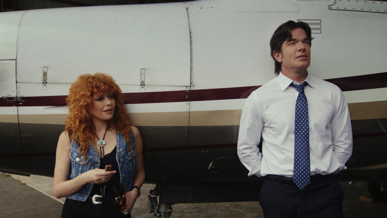 (L to R) Natasha Lyonne and John Mulaney in 'Poker Face' Season 2. Photo: Peacock.