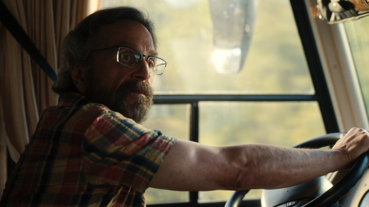 Marc Maron in 'Stick,' premiering June 4, 2025 on Apple TV+. Photo: Apple TV+.