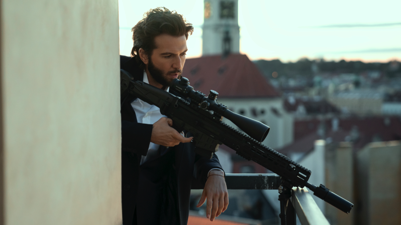 Guy Burnet as Theodore Chips in episode 202 of 'Fubar.' Photo: Dušan Martinček/Netflix © 2025