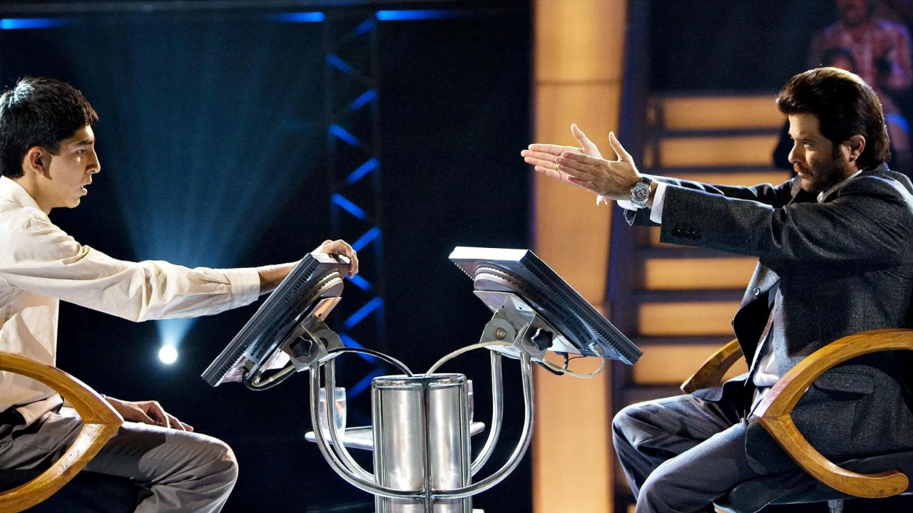 (L to R) Dev Patel and Anil Kapoor in 'Slumdog Millionaire'. Photo: Pathé Distribution.