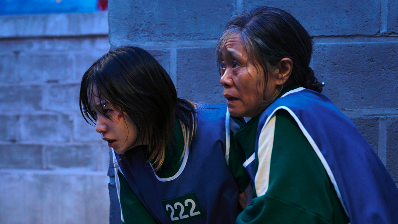 (L to R) Jo Yu-ri as Jun-hee, Kang Ae-sim as Geum-ja in 'Squid Game' Season 3. Photo No Ju-han/Netflix © 2025.