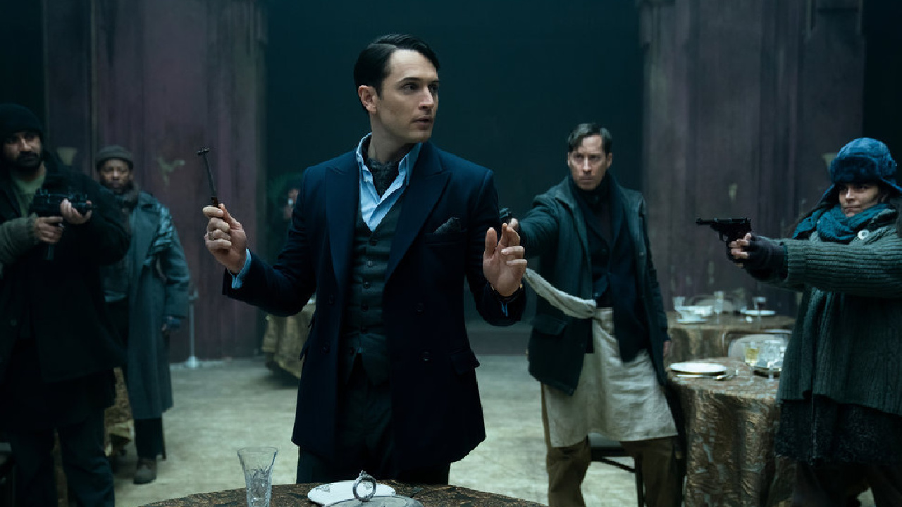 Colin Woodell as Winston Scott in Peacock's 'The Continental: From the World of John Wick.' Photo: Katalin Vermes/Starz Entertainment.