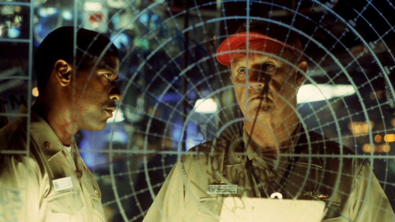 (L to R) Denzel Washington, Gene Hackman in 'Crimson Tide'. Photo: © Hollywood Pictures Company, Don Simpson Productions, Inc. & Jerry Bruckheimer Inc.-All rights reserved.
