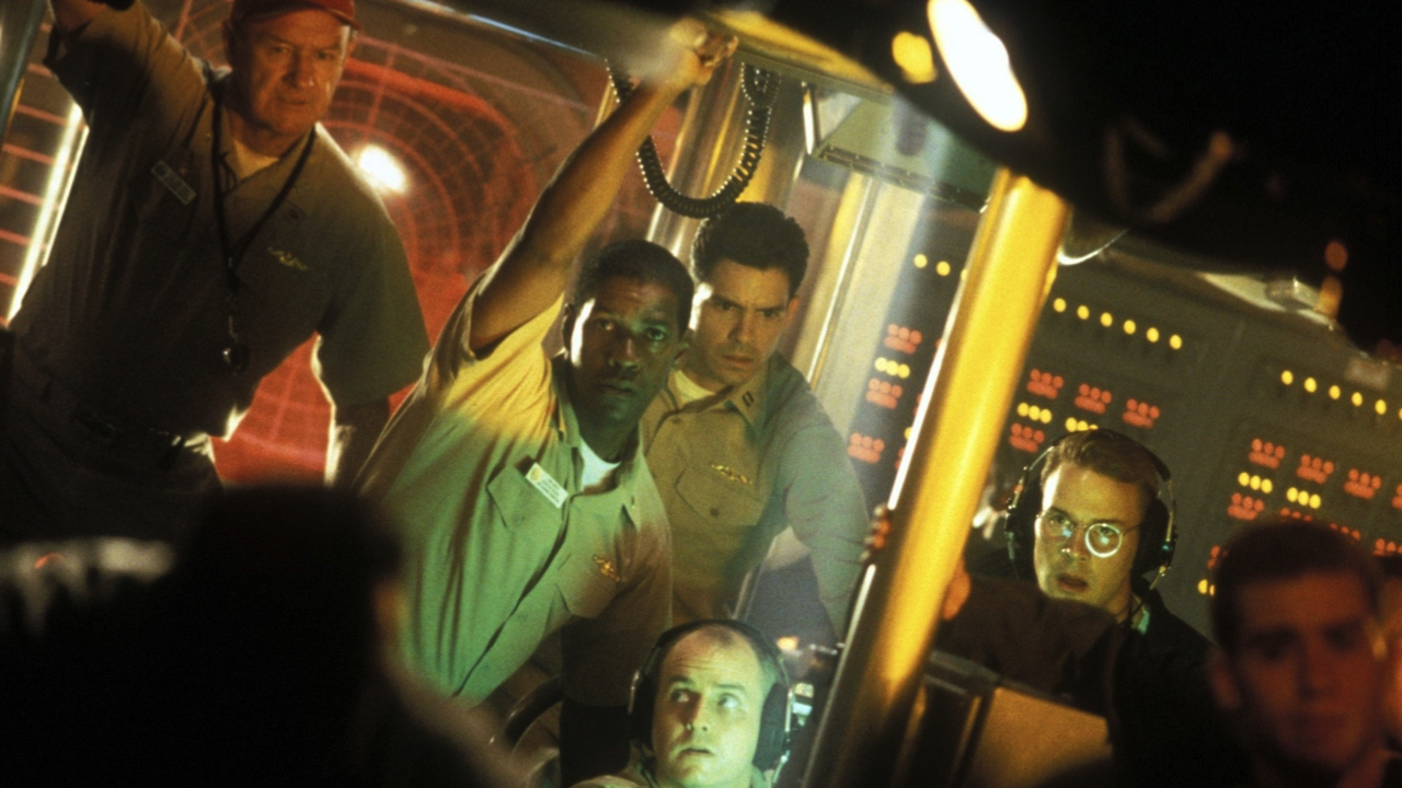(L to R) Gene Hackman, Denzel Washington in 'Crimson Tide'. Photo: © Hollywood Pictures Company, Don Simpson Productions, Inc. & Jerry Bruckheimer Inc.-All rights reserved.