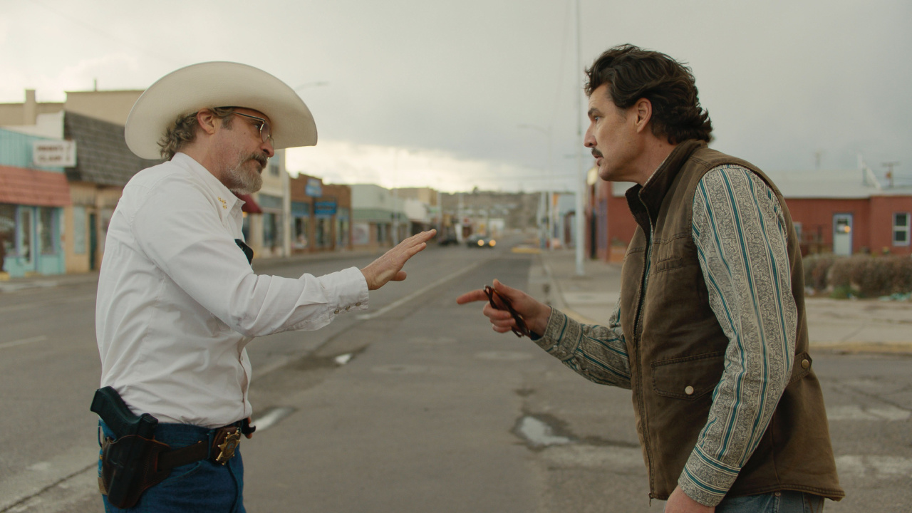 (L to R) Joaquin Phoenix and Pedro Pascal in 'Eddington'. Photo: A24.