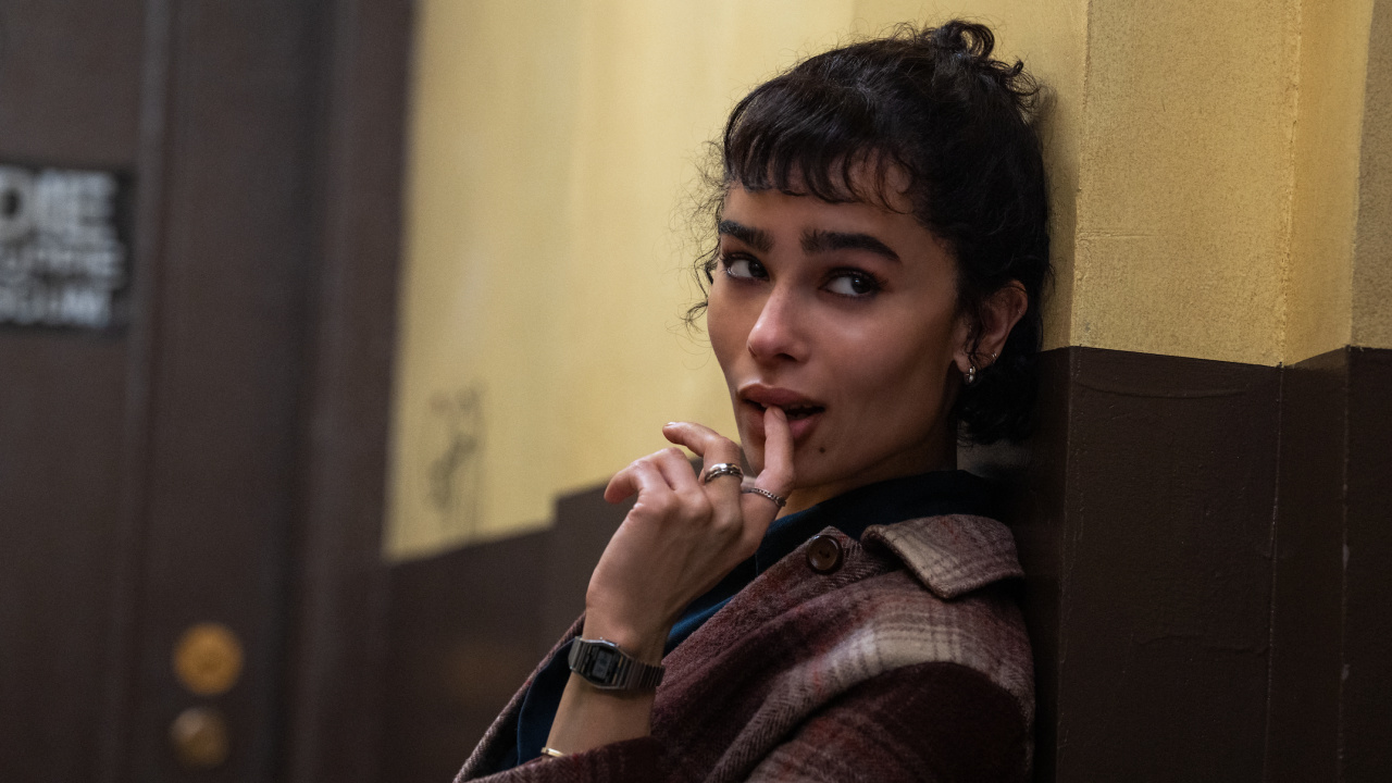Zoë Kravitz stars as Yvonne in Columbia Pictures 'Caught Stealing'. Photo by: Niko Tavernise. © 2024 CTMG, Inc. All Rights Reserved. **ALL IMAGES ARE PROPERTY OF SONY PICTURES ENTERTAINMENT INC. FOR PROMOTIONAL USE ONLY. SALE, DUPLICATION OR TRANSFER OF THIS MATERIAL IS STRICTLY PROHIBITED.