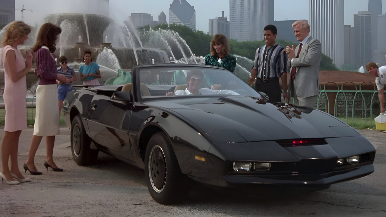 (L to R) David Hasselhoff, Patricia McPherson, Peter Parros and Edward Mulhare in 'Knight Rider'. Photo: Universal Television/NBC.