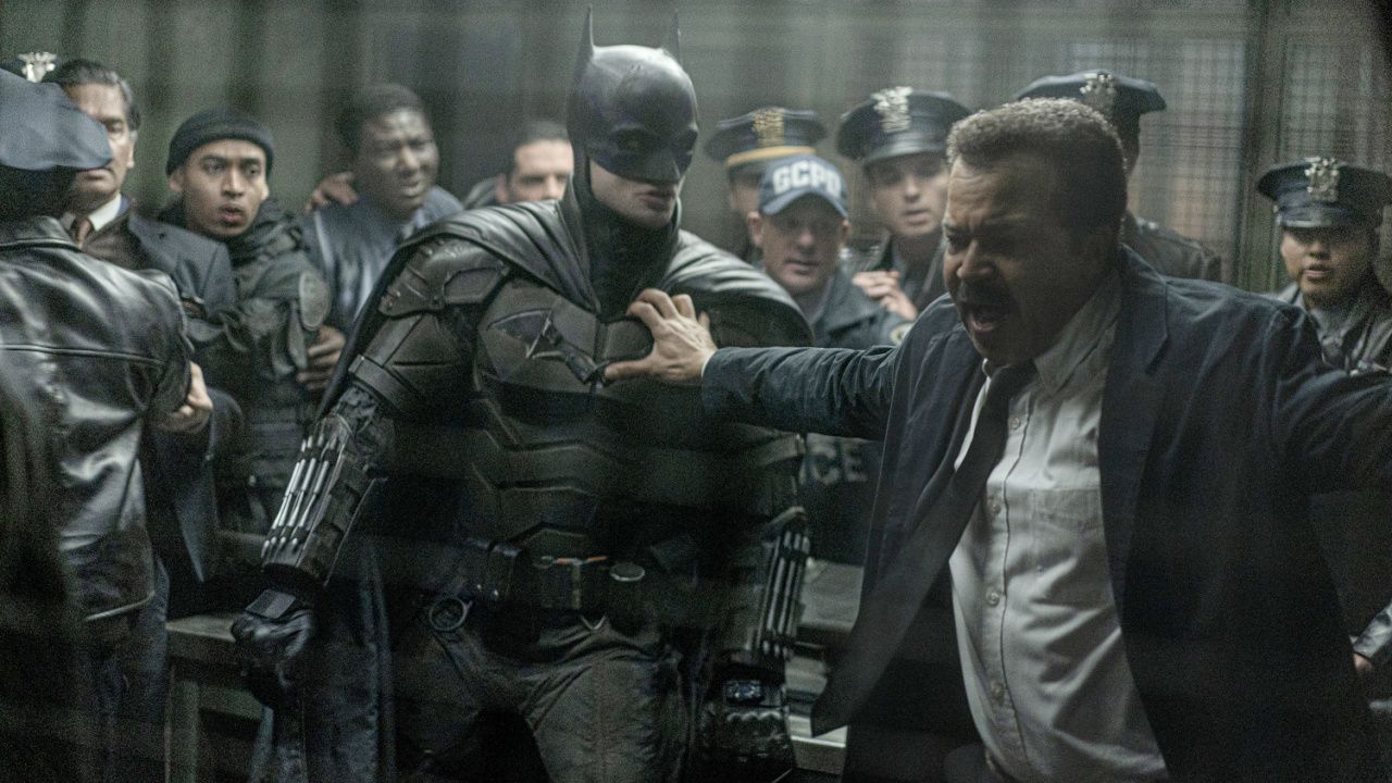 Robert Pattinson as Batman in Warner Bros. Pictures’ action adventure 'The Batman,' a Warner Bros. Pictures release. Photo Credit: Jonathan Olley/™ & © DC Comics. Copyright: © 2021 Warner Bros. Entertainment Inc. All Rights Reserved.