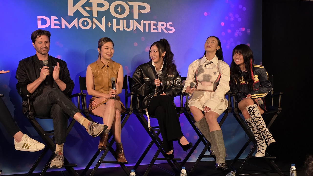 (L to R) Chris Appelhans (Director/Writer), Maggie Kang (Director/Writer), EJAE (Vocalist - Rumi / Songwriter, “Golden,” “How It’s Done,” “Your Idol” & “Hunter’s Mantra”), AUDREY NUNA (Vocalist - Mira), and REI AMI (Vocalist - Zoey) attend the press conference for Netflix's 'KPop Demon Hunters'.