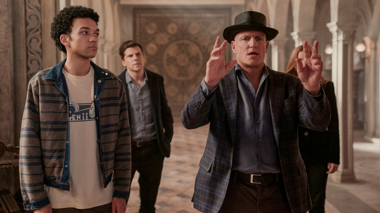 (L to R) Justice Smith as Charlie, Jesse Eisenberg as Daniel Atlas, and Woody Harrelson as Merrit McKinney in 'Now You See Me: Now You Don't'. Photo Credit: Katalin Vermes.