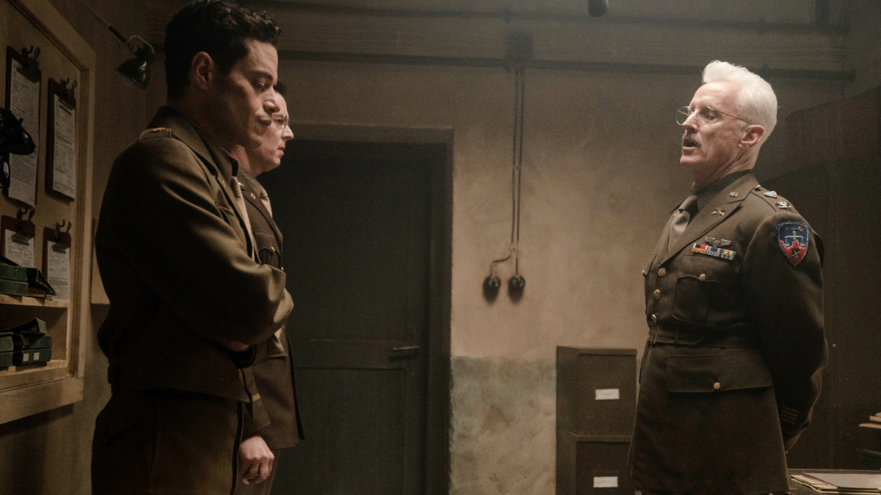 (L to R) Rami Malek as Lt. Col. Douglas Kelley, Colin Hanks as Dr. Gustave Gilbert, John Slattery as Col. Burton C. Andrus in ‘Nuremberg’. Photo: Scott Garfield. Courtesy of Sony Pictures Classics.