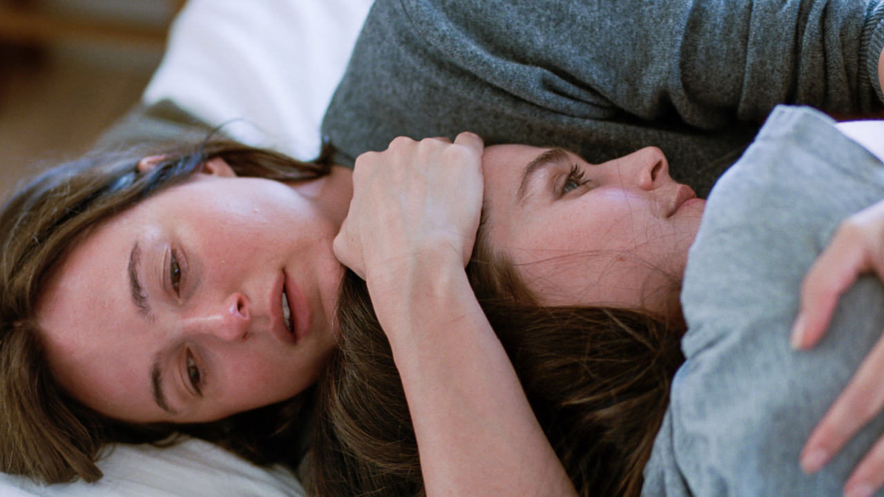 (L to R) Renate Reinsve and Inga Ibsdotter Lilleaas in 'Sentimental Value'. Photo: Kasper Tuxen Andersen.