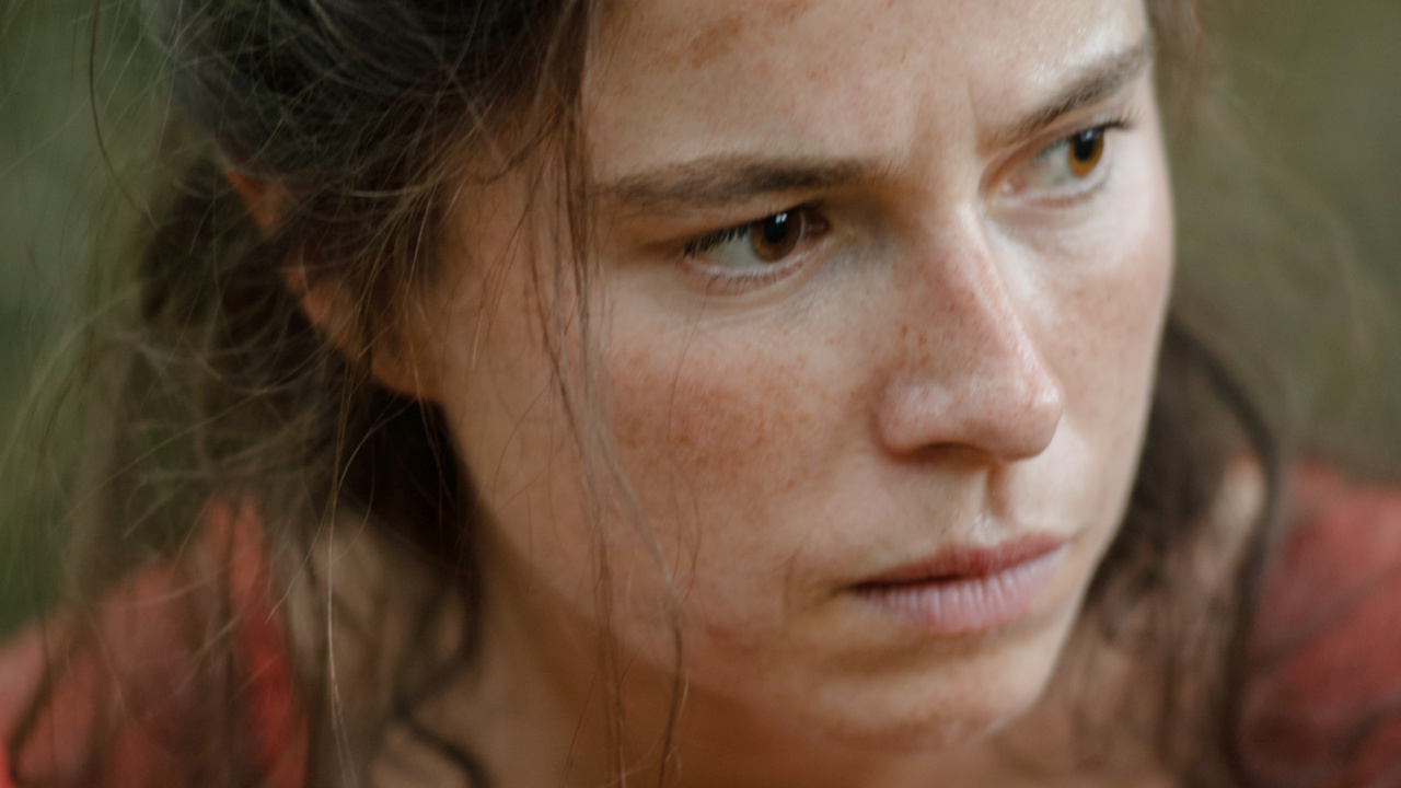 Jessie Buckley stars as Agnes in director Chloé Zhao’s 'Hamnet', a Focus Features release. Credit: Agata Grzybowska / © 2025 FOCUS FEATURES LLC