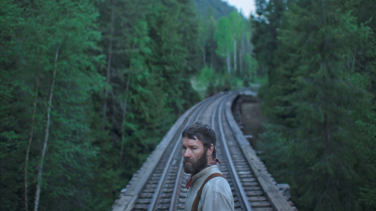 Joel Edgerton as Robert Grainier in 'Train Dreams'. Cr: Netflix © 2025.