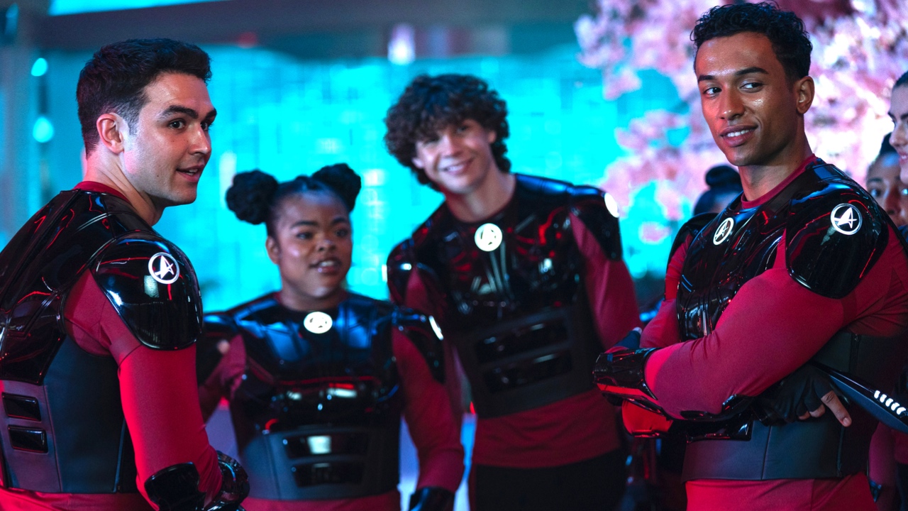 (L to R) George Hawkins as Darem Reymi, Kerrice Brooks as Sam and Sandro Rosta as Caleb Mir in season 1 , episode 3 of 'Star Trek: Starfleet Academy' streaming on Paramount+. Photo Credit: John Medland/Paramount+.