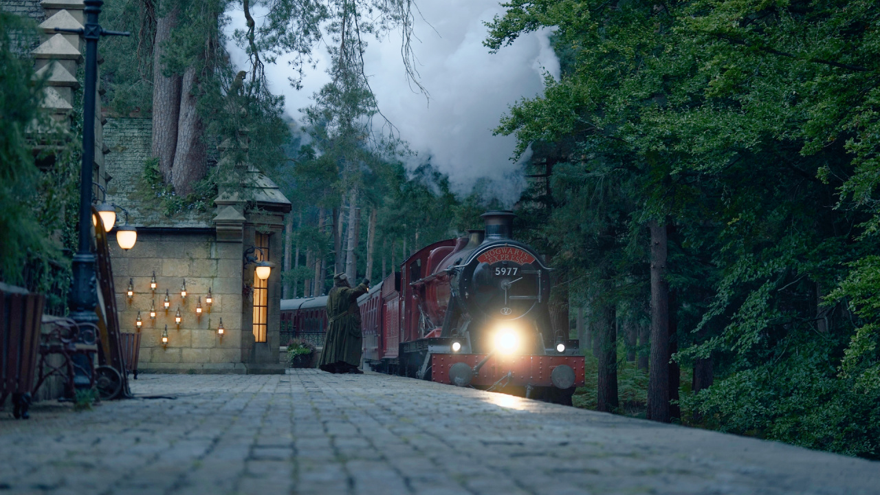 Hogwarts Express in 'Harry Potter and the Philosopher's Stone'. Photo: Aidan Monaghan/HBO.