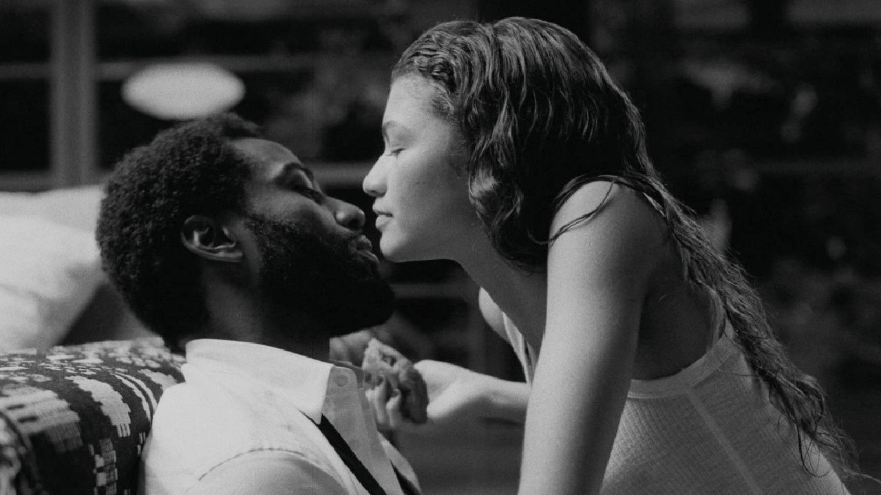 (Слева направо) Джон Дэвид Вашингтон и Зендая в фильме «Малкольм и Мари». Фото: Нетфликс.