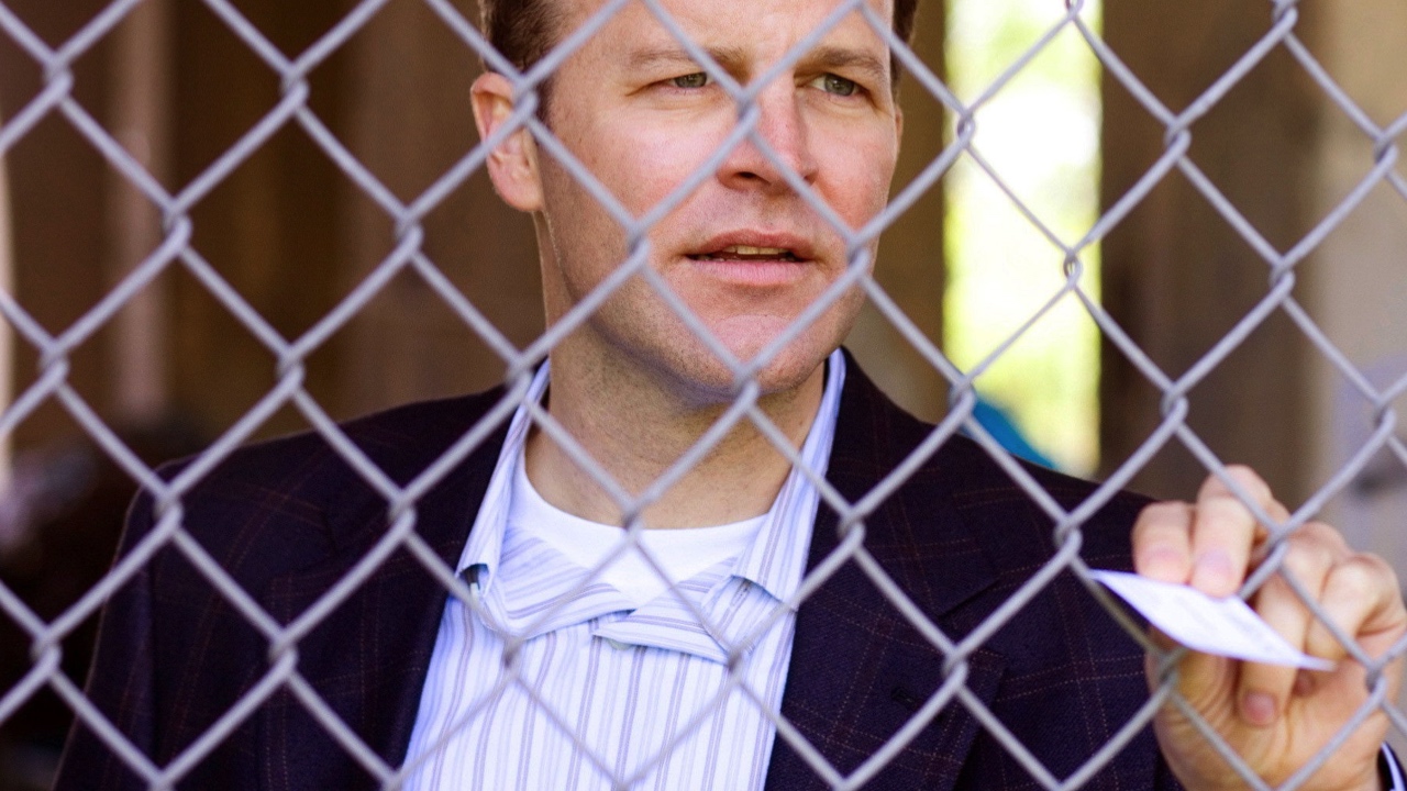 Tom McCarthy in 'The Wire.' Photo: HBO/WBD.