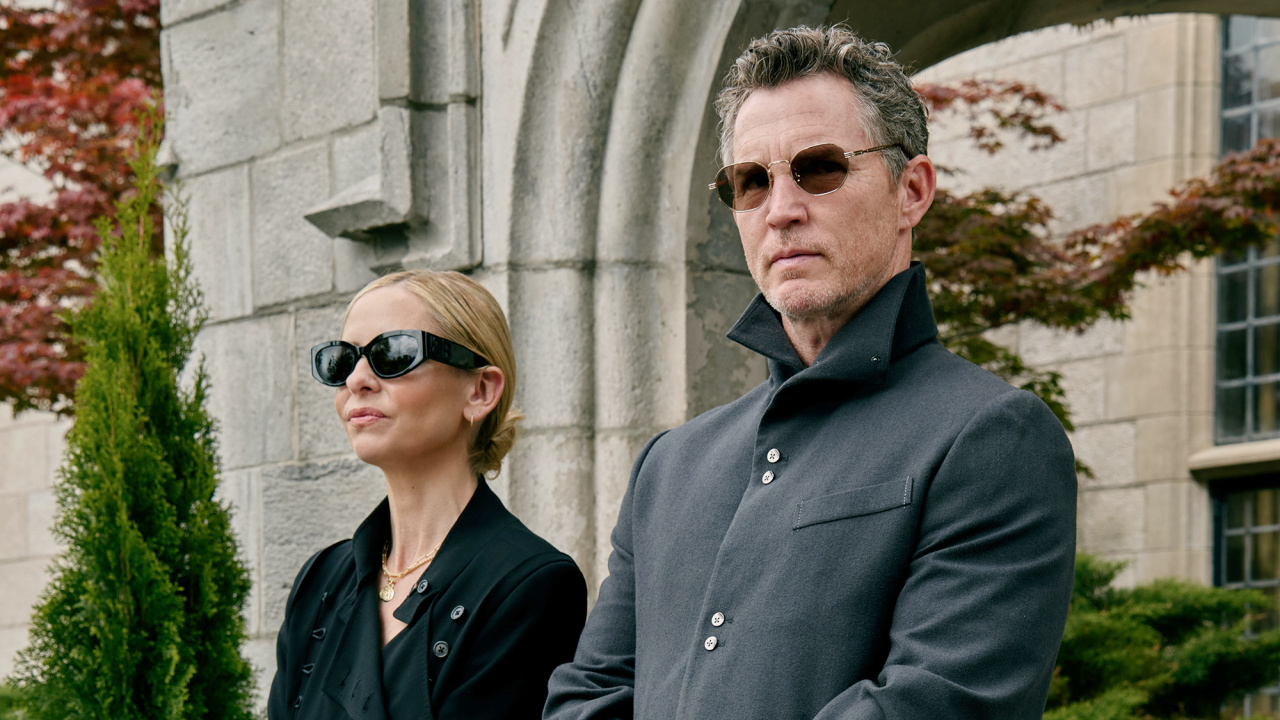 (L to R) Sarah Michelle Gellar and Shawn Hatosy in 'Ready Or Not 2: Here I Come'. Photo by Searchlight Pictures/Pief Weyman, Courtesy of Searchlight Pictures. © 2026 Searchlight Pictures. All Rights Reserved.