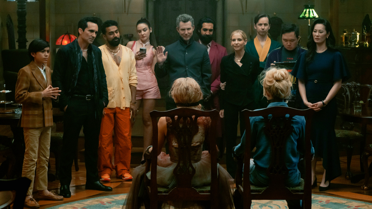 (L to R) Juan Pablo Romero, Nestor Carbonell, Varun Saranga, Maša Lizdek, Shawn Hatosy, Samara Weaving, Nadeem Umar-Khitab, Sarah Michelle Gellar, Daniel Beirne, Kathryn Newton, Antony Hall, and Olivia Cheng in 'Ready Or Not 2: Here I Come'. Photo by Searchlight Pictures/Pief Weyman, Courtesy of Searchlight Pictures. © 2026 Searchlight Pictures. All Rights Reserved.