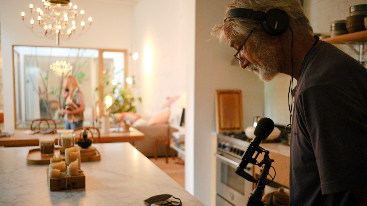 (L to R) Maria Bakalova and David Strathairn in 'O Horizon'. Photo: Variance Films.