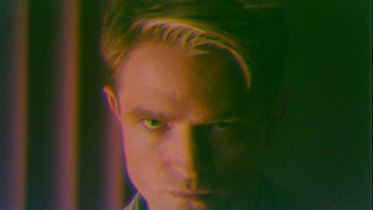 Robert Pattinson as Chris Hansen in 'Primetime'. Photo: A24.